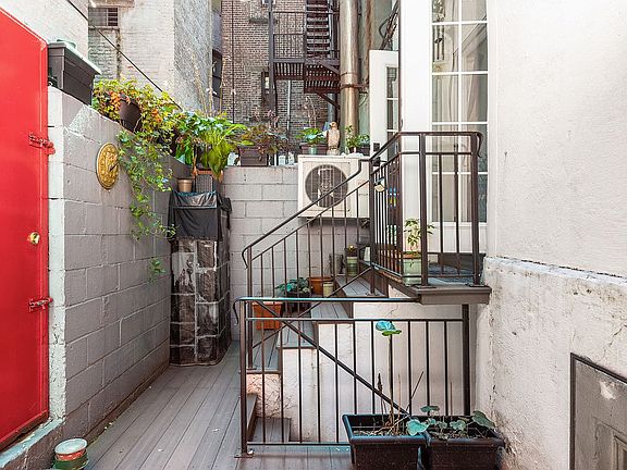 5th image of 788 9th Ave Unit Garden