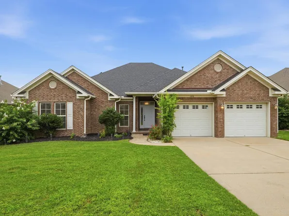 1250 Edge Valley Dr N, Conway, AR 72032