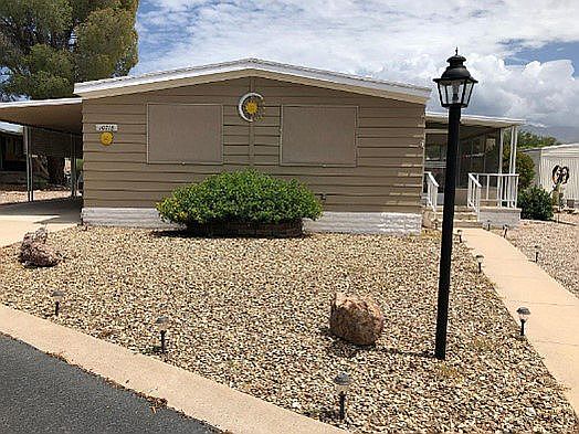 Mountain Views and large lot