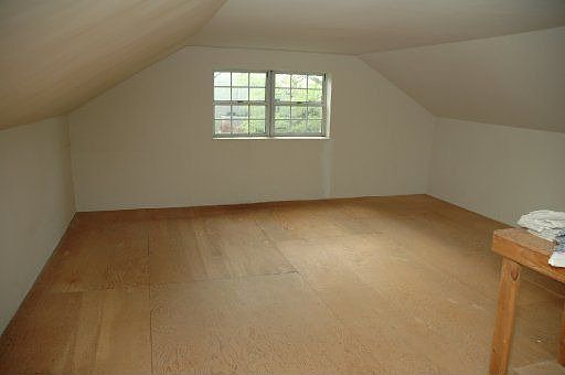 3rd image of 2602 Island Home Ave