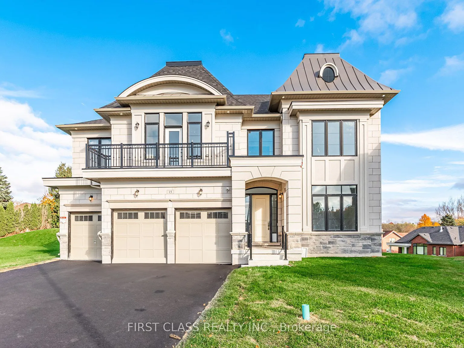 4 bed, $7,000 — Photo 1