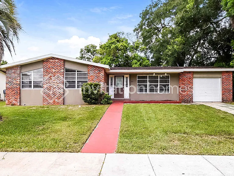 1324 W Hartley Cir — Photo 1