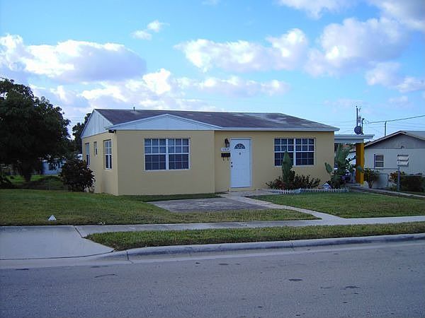 2nd image of 1317 W 30th St