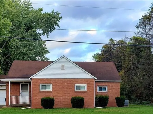 552 Clow Ln, Coshocton, OH 43812