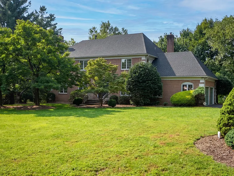 26 Holly Leaf Ct — Photo 3