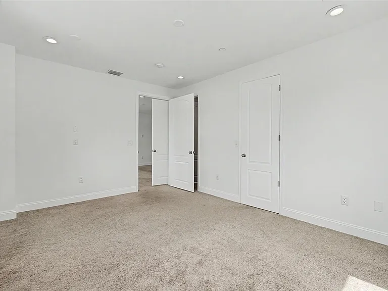 1018 7th Ave S — Photo 18