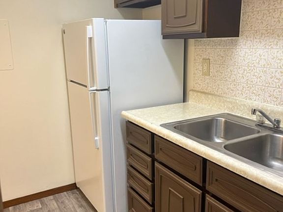 3rd image of 1161 Brosig St #D