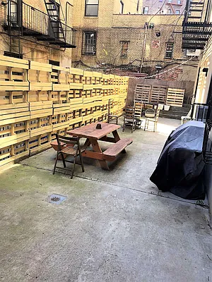 Rented by Lang Realty LLC | media 21