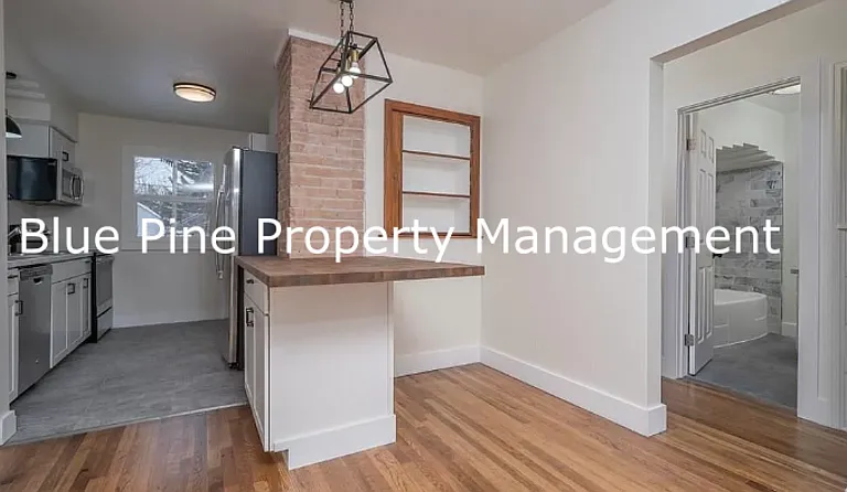 375 W 18th St — Photo 3