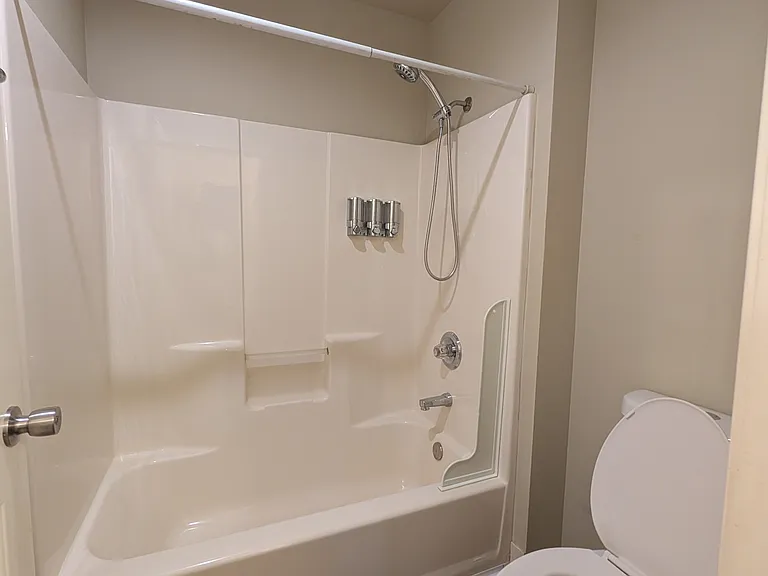 11554 179th Ct NE — Photo 34