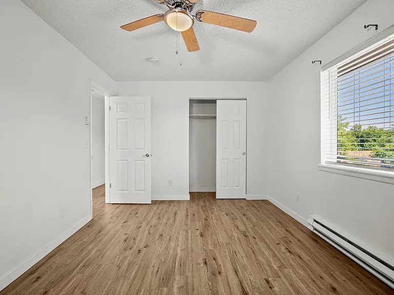 1535 Poplar Dr #22 — Photo 13