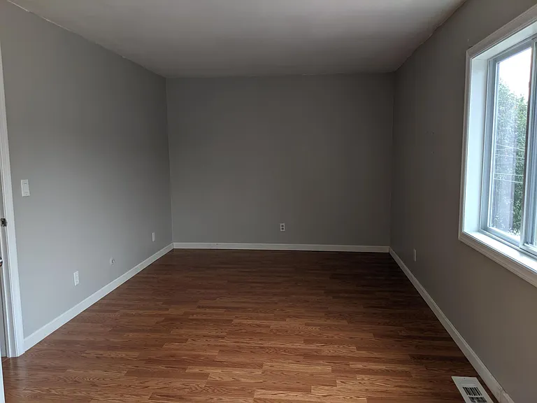 134 Kearney Ave — Photo 13