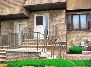 70 River Rd APT C2, Clifton, NJ 07014