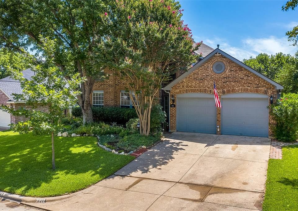 1st image of 7912 Woodland Dr
