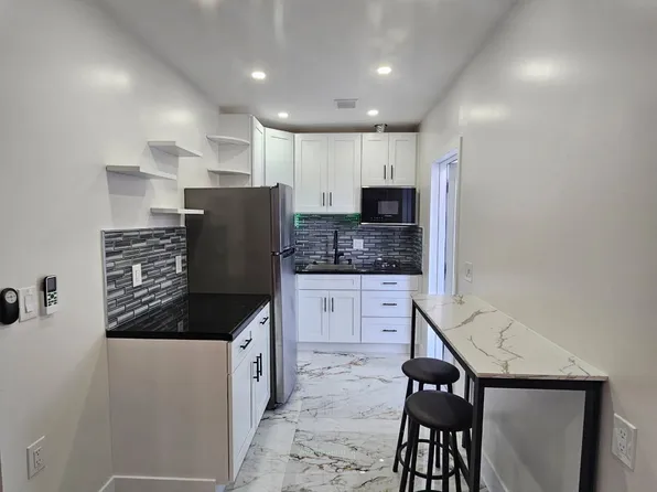 6119 30th Ave N, Saint Petersburg, FL 33710