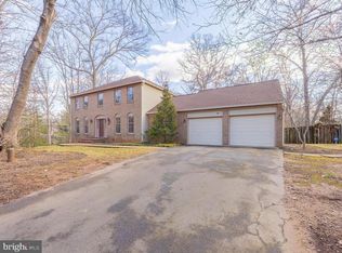 2201 Nobehar Dr, Vienna, VA 22181