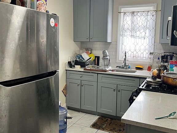 3rd image of 11645 146th Street