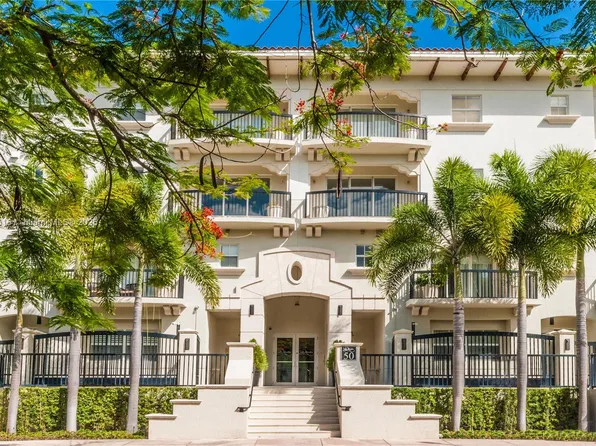 50 Alhambra Cir APT 306, Coral Gables, FL 33134