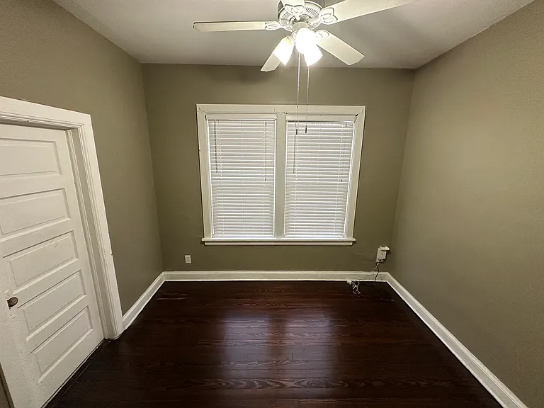 3224 Holmes St — Photo 8