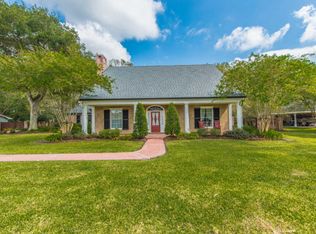 107 Oak Hill Rd, New Iberia, LA 70563