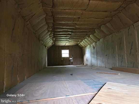 3rd image of 929 Barratts Chapel Rd