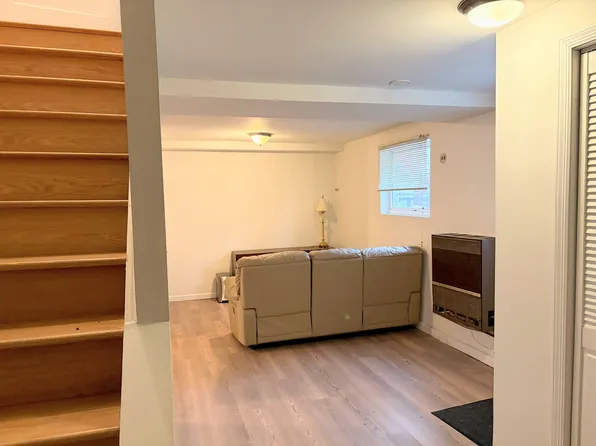 16 Saddlewood Court image 5 of 14