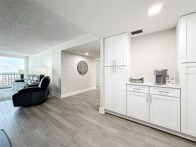 400 Island Way #1411 — Photo 14