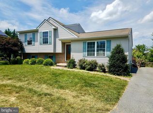 6449 Othello Dr, Sykesville, MD 21784