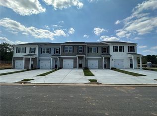 137 Village Green Dr #158, Adairsville, GA 30103