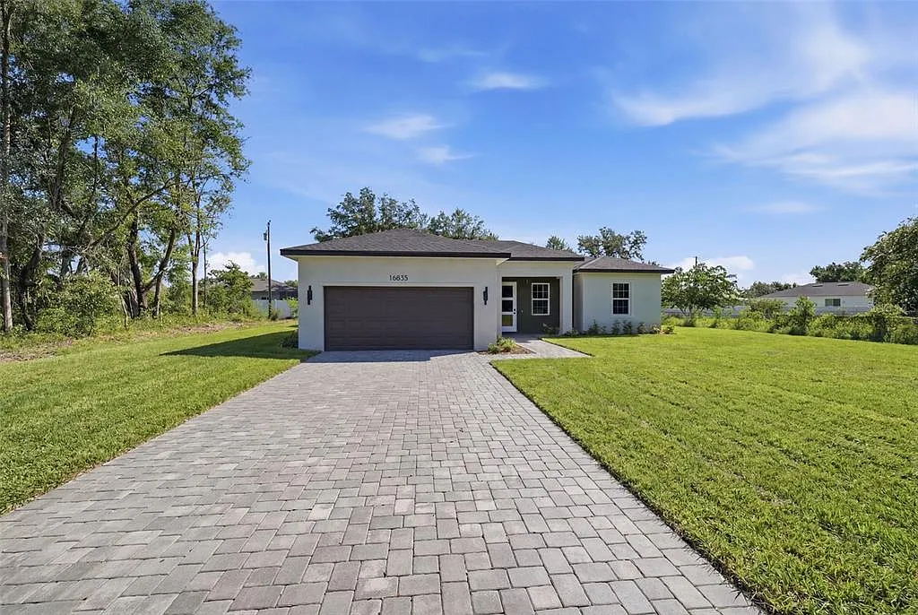 4 bed, 2.0 bath, 1799 sqft, $2,000 — Photo 4