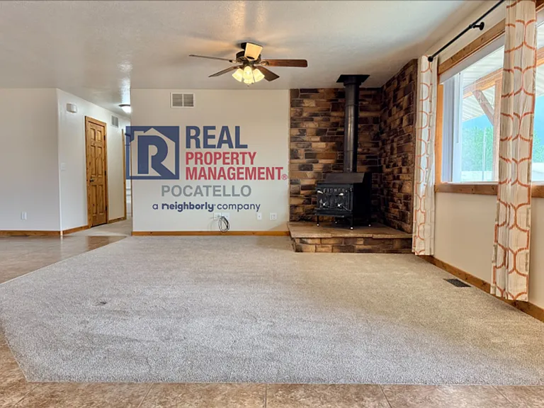 13355 N Dekay Rd — Photo 10
