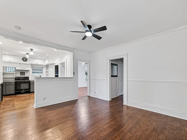 5618 Belmark St — Photo 16