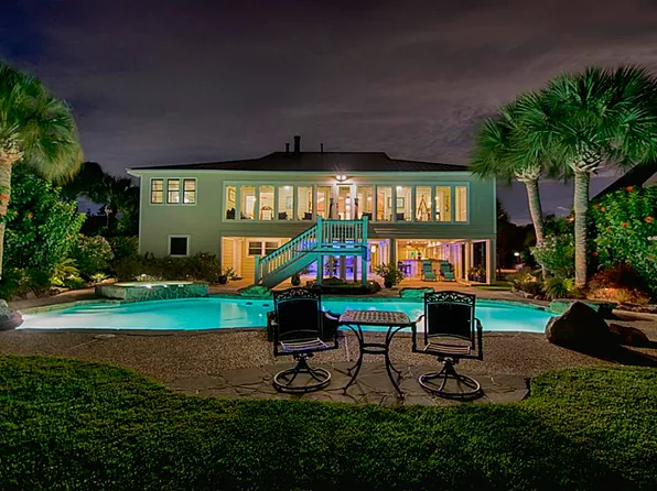 617 Bay Vista Dr, Seabrook, TX 77586