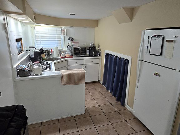5th image of 19 Crossgate Rd #0