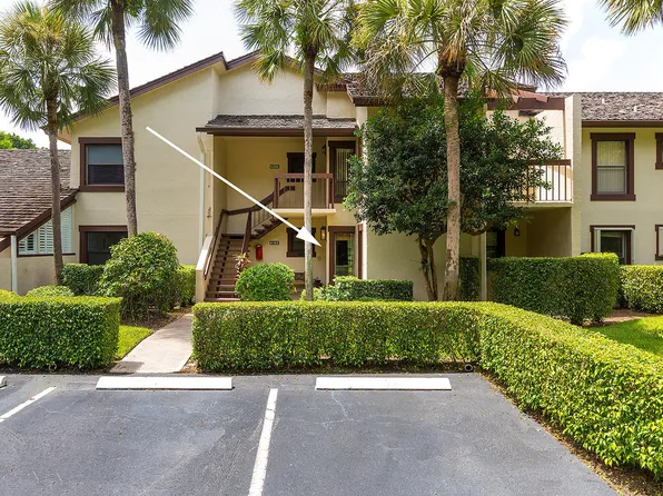 11397 Pond View Drive #E102, Wellington, FL 33414