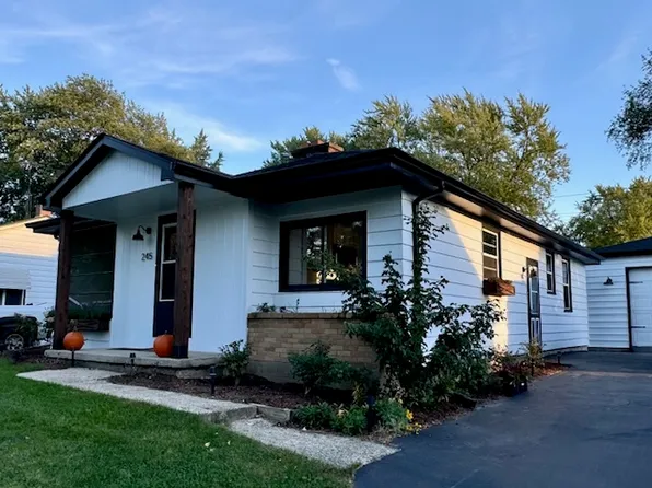 245 Panama Ave, Hampshire, IL 60140