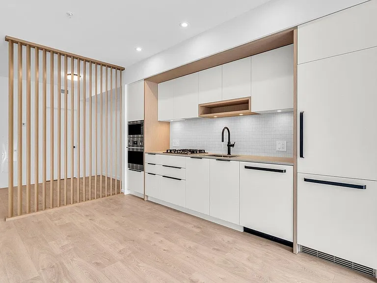 2520 Guelph St #317 — Photo 6