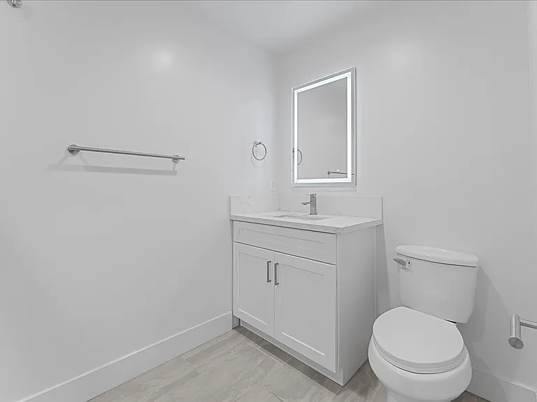 2736 Pomeroy Ave — Photo 8