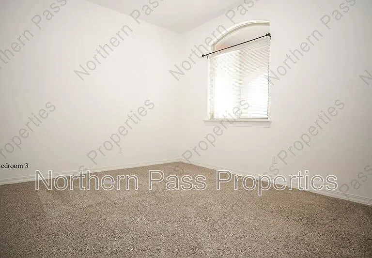 14364 Tobe Davis — Photo 15