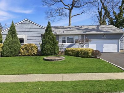 46 Bedford Avenue, Massapequa, NY, 11758