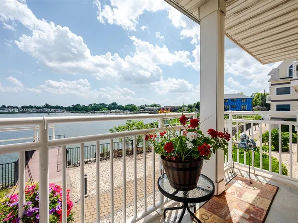 600 Clarence Avenue image 11 of 37