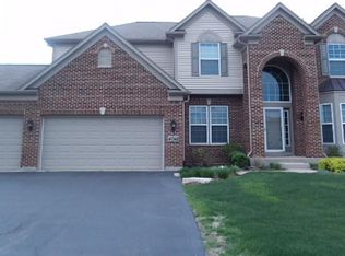 4042 Diana Ct, Carpentersville, IL 60110