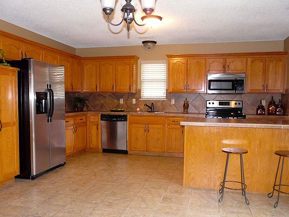 Great Kitchen, Updated!