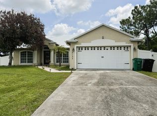 2133 SW LARCHMONT Lane, Port St Lucie, FL 34984