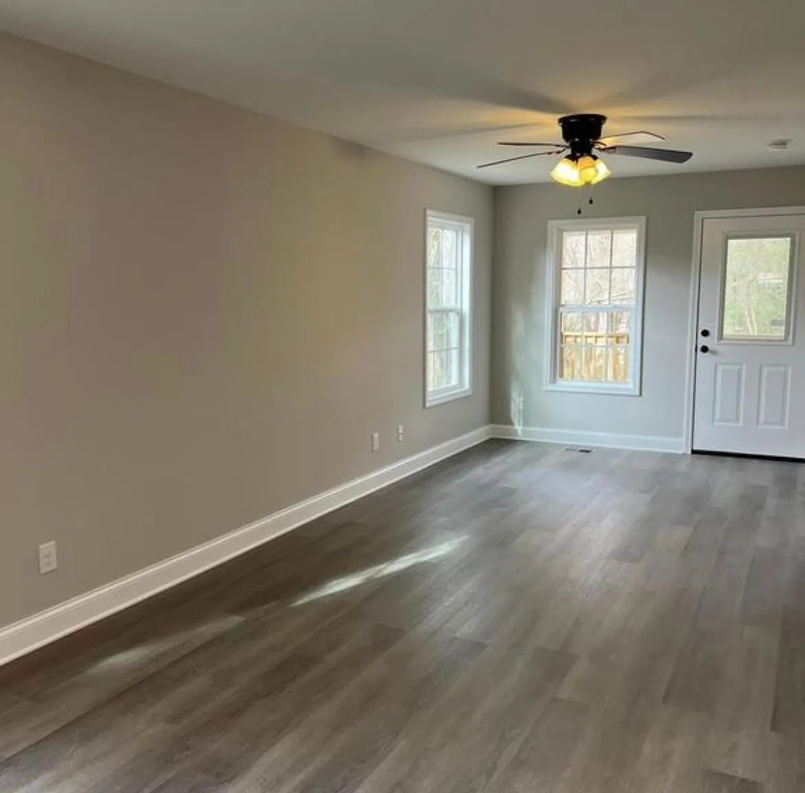 3 bed, 2.5 bath, 1700 sqft, $2,395 — Photo 3