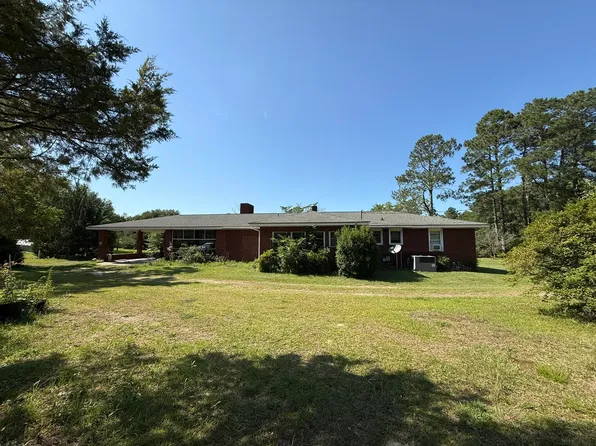 40 Sandalwood Ln, Sumter, SC 29154