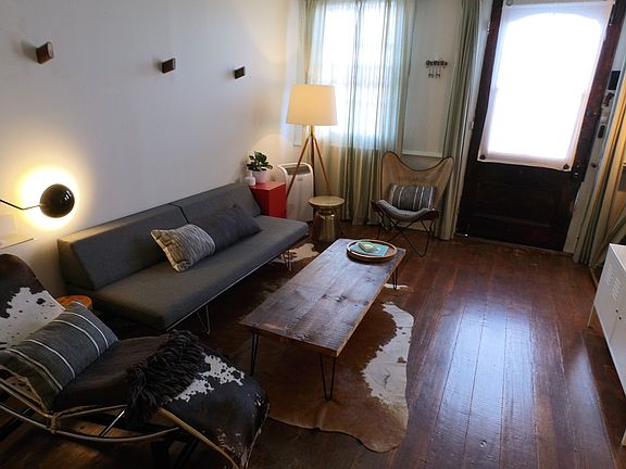 3rd image of 815 Franklin Ave