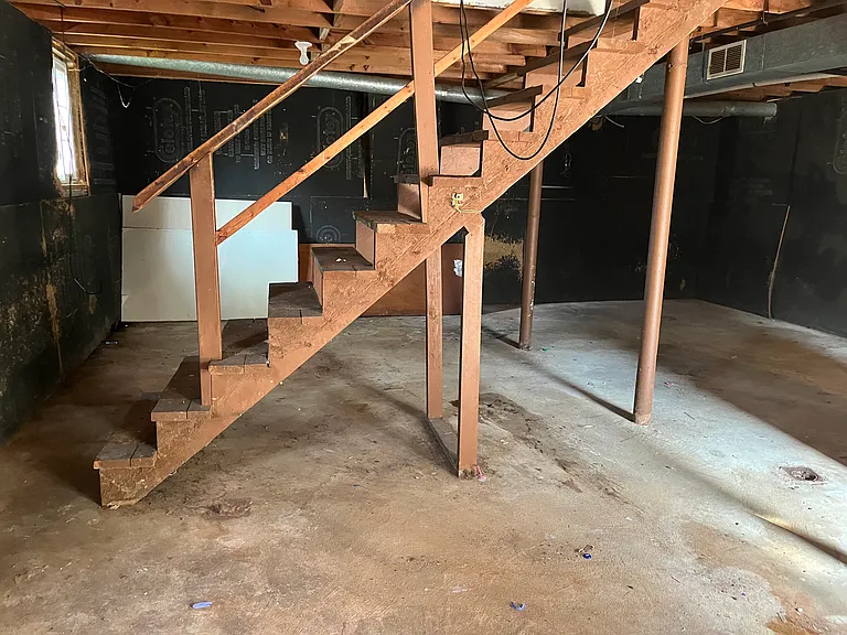 809 Olympia St — Photo 11
