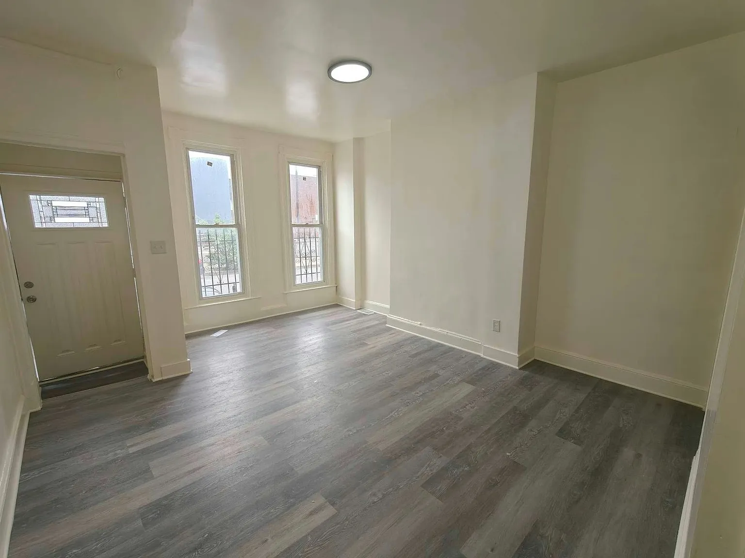 1822 Harlem Avenue — Photo 3