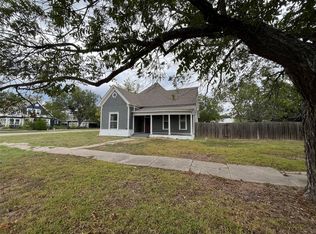 246 W Clark St, Bartlett, TX 76511